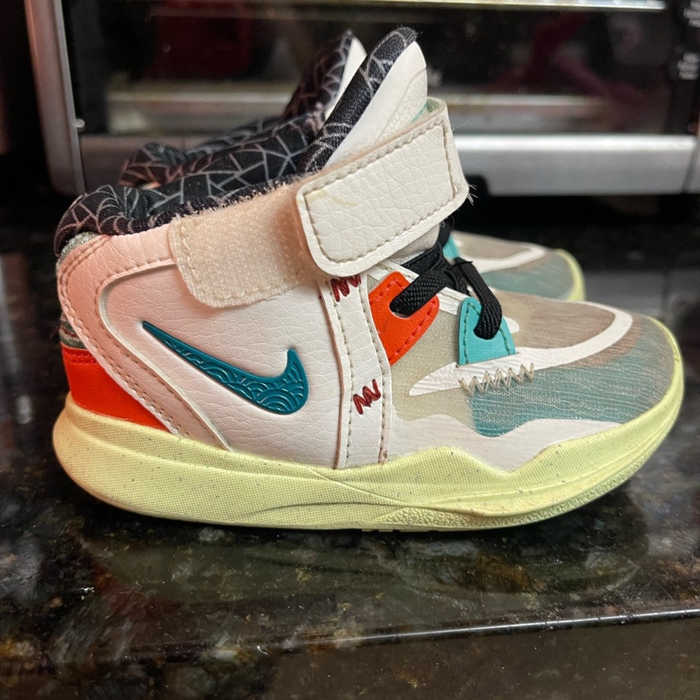 6C - Nike Kyrie Infinity TD 'Chinese New Year' Toddler Basketball Sneakers